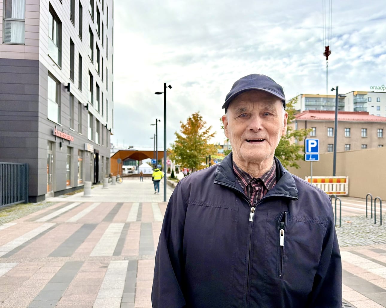 Matti Koivunen on paljasjalkainen seinäjokinen.