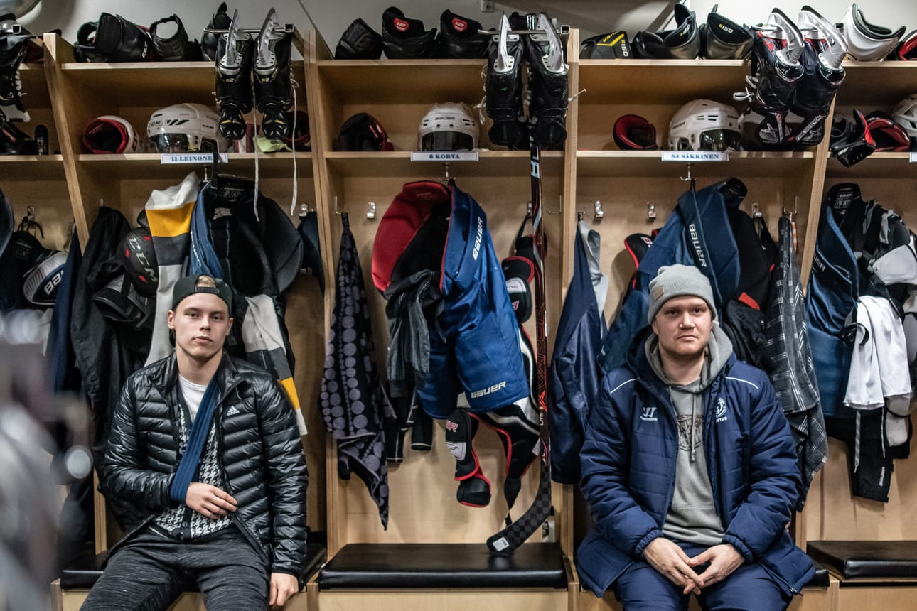 Henri Leinonen loukkaantui harjoituksissa ja solisluuvamma pitää nuorukaisen sivussa tämän illan ottelusta. Kapteeni Jani Säkkinen odottaa joukkueen olevan keväällä sarjan kärkikahinoissa.