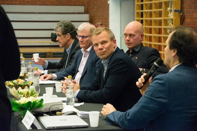 Pekka Ala-Mäenpää, Pentti Turunen, Jarmo Pienimäki ja Juha Viitasaari arvioivat, että kuntien ja järjestöjen yhteistyö sujuu seutukunnallamme melko hyvin, vaikka aina myös kehitettävää löytyy.