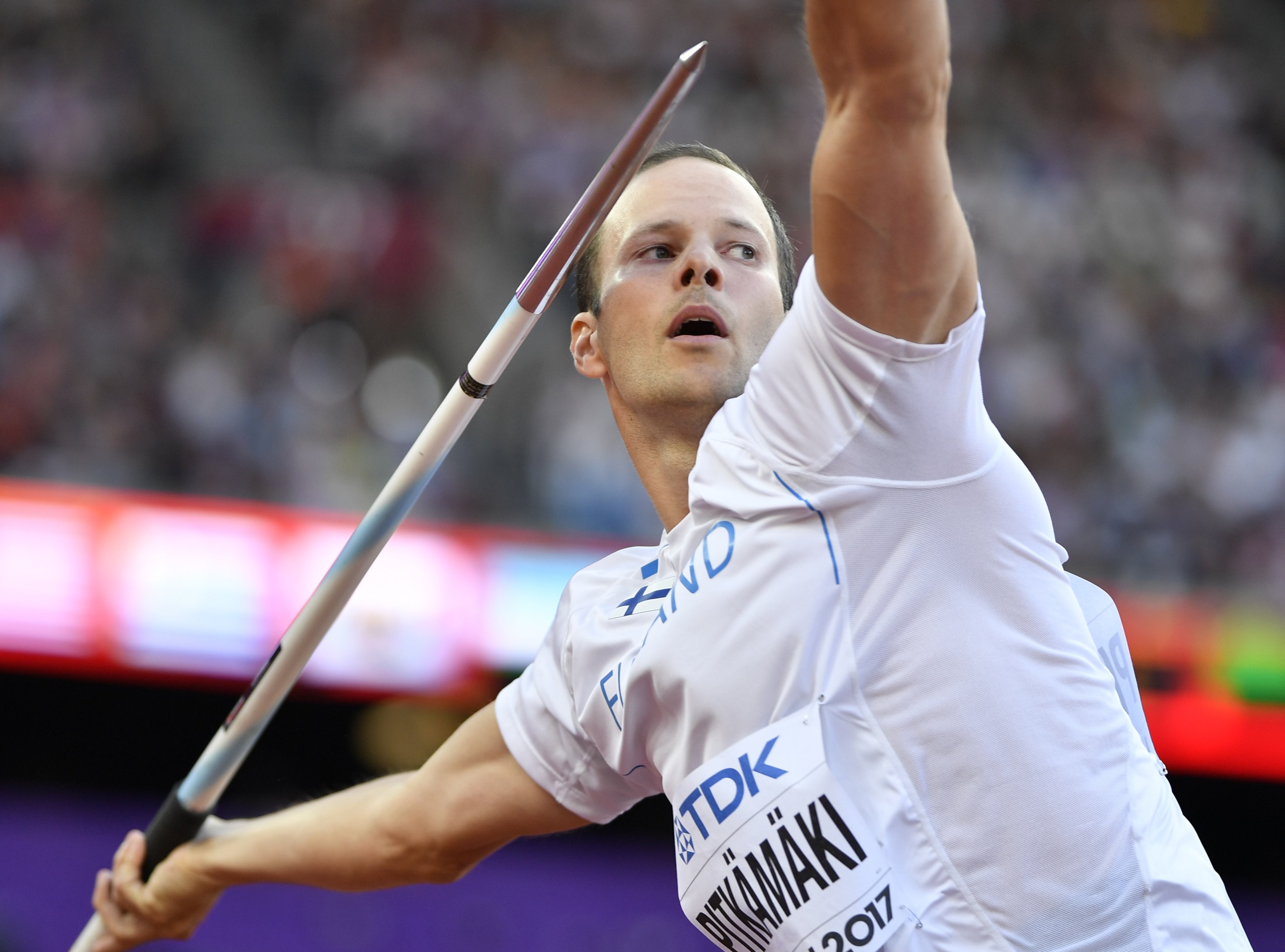 Tero Pitkämäki heitti uransa parhaan karsintaheiton Lontoossa.