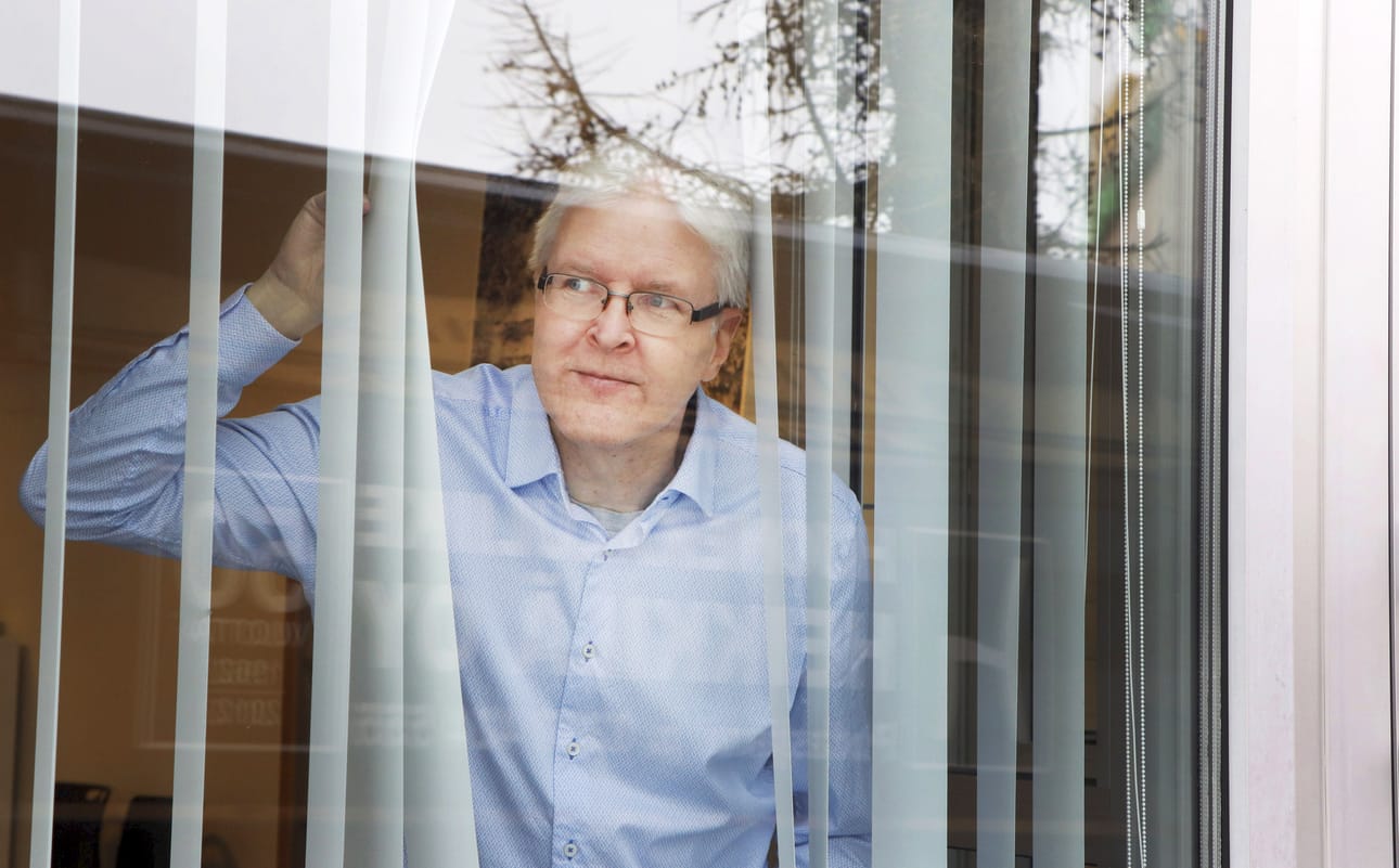 Matkailun yrityskehittäjä Jukka Koutaniemi etsii ja on avoin uusille matkailuajatuksille.