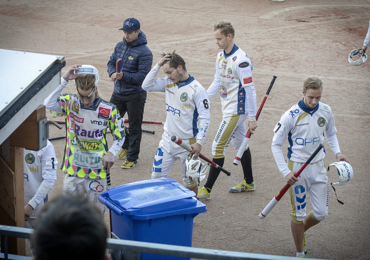 Vierasjoukkue Hyvinkää pelasi vahvasti ja iski kotijoukkueen kanveesiin heti pelin alussa. Lippo ei toipunut tyrmäysiskusta koko pelin aikana.