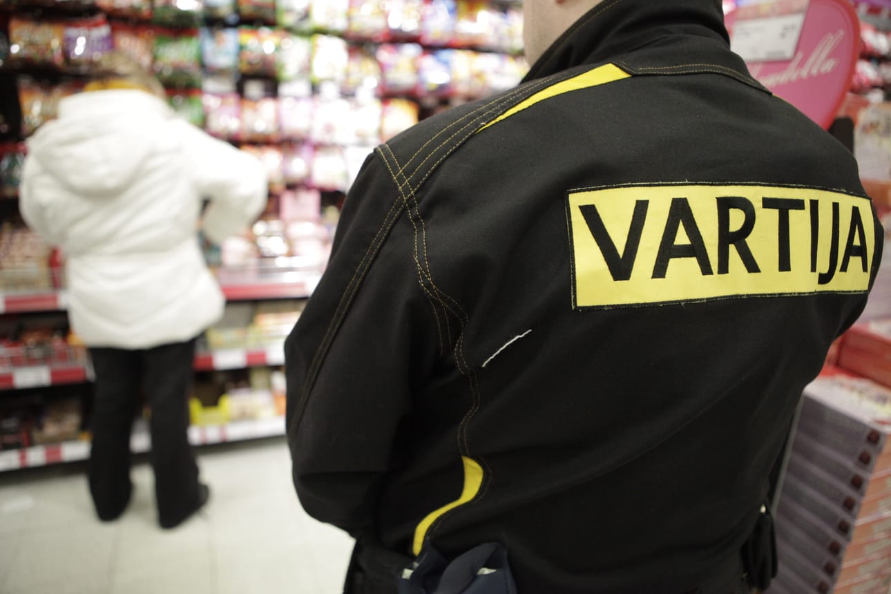 Palvelualojen ammattiliittoon kuuluu muun muassa vartijoita.