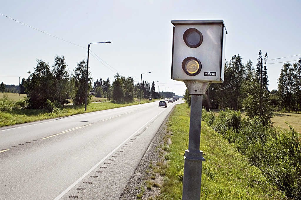 Peltipoliisilla riittää tätä nykyä töitä runsaasti.