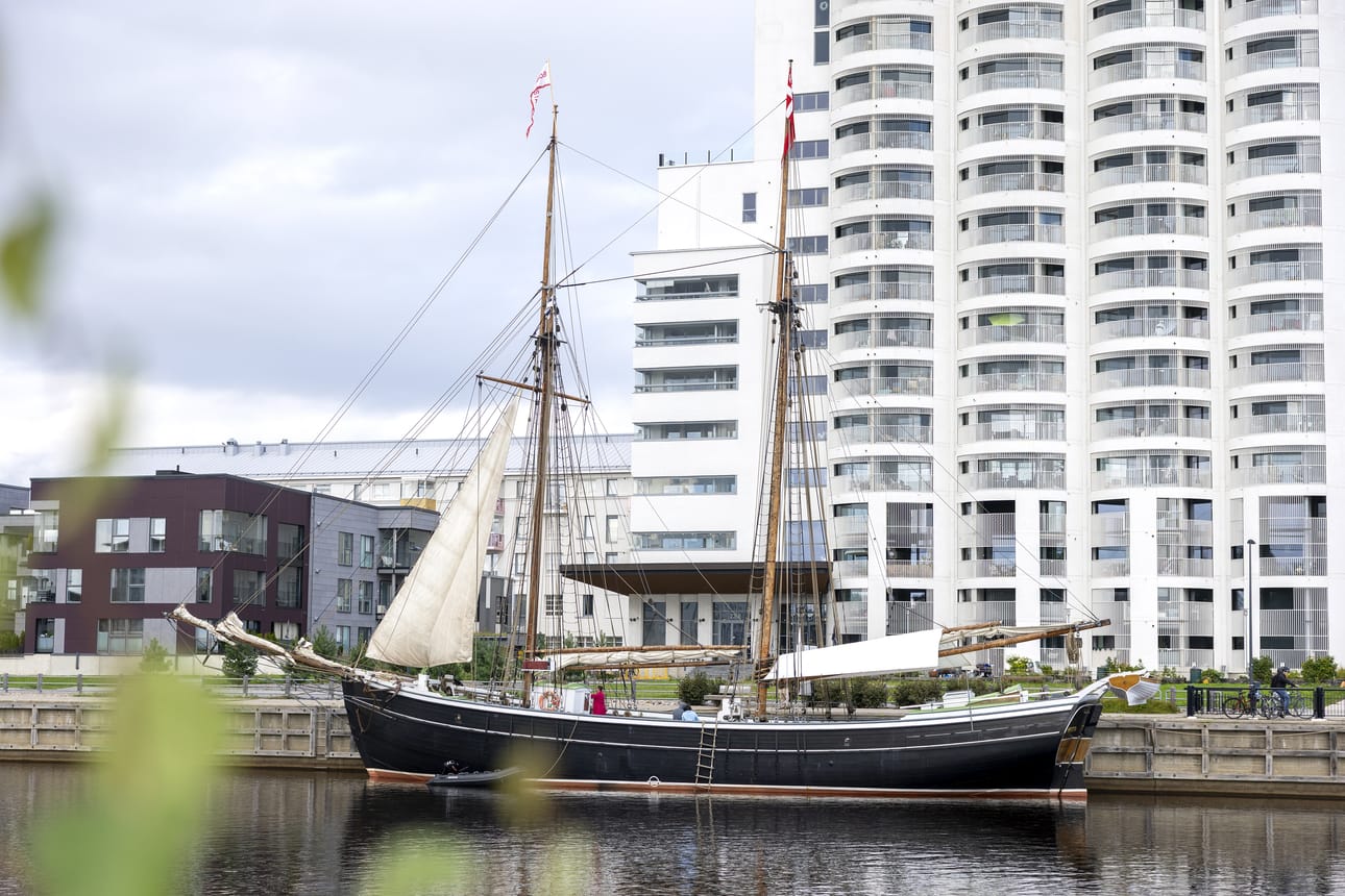 Tanskalainen Bonavista-purjelaiva saapui Oulun Toppilansalmeen viime viikon torstaina.
