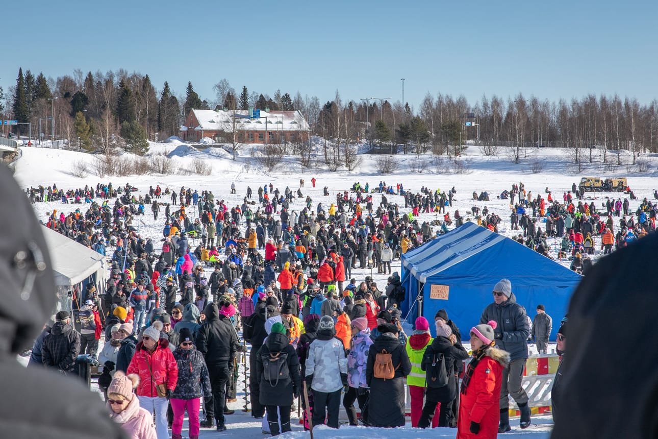Tornion Suurpilkkien suosio on jatkunut jo vuosikymmeniä. Ensimmäinen pilkkitapahtuma järjestettiin jo vuonna 1996.