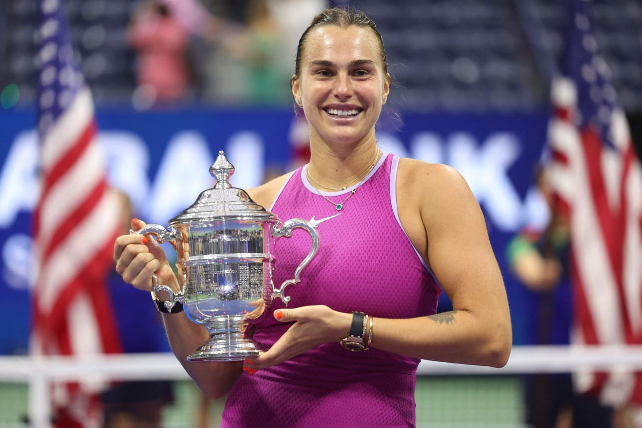 Neutraalilla statuksella pelaava valkovenäläinen Aryna Sabalenka voitti ensimmäistä kertaa Yhdysvaltain avoimen turnauksen loppuottelun. LEHTIKUVA/AFP