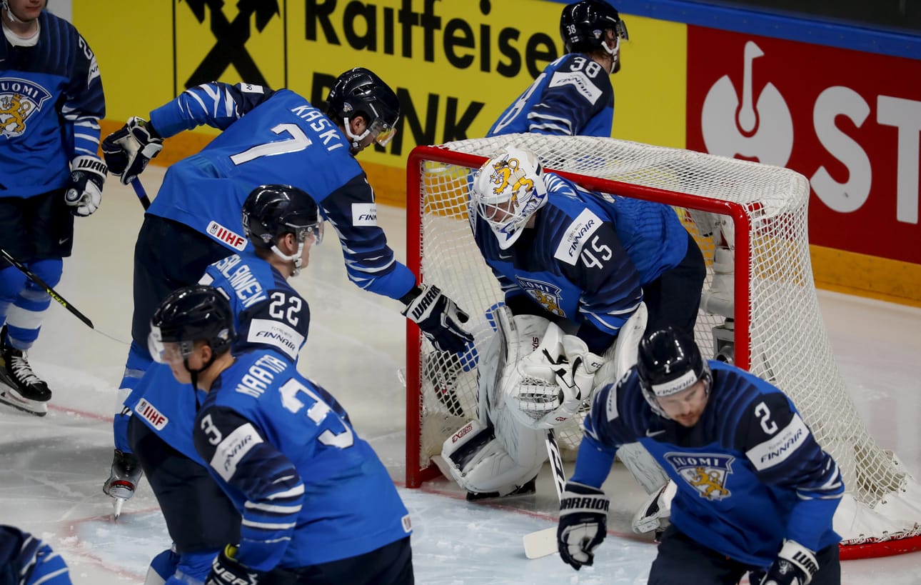 Leijonat lähtee sunnuntaina mestaruusjahtiin maalivahti Jussi Olkinuoran johdolla.