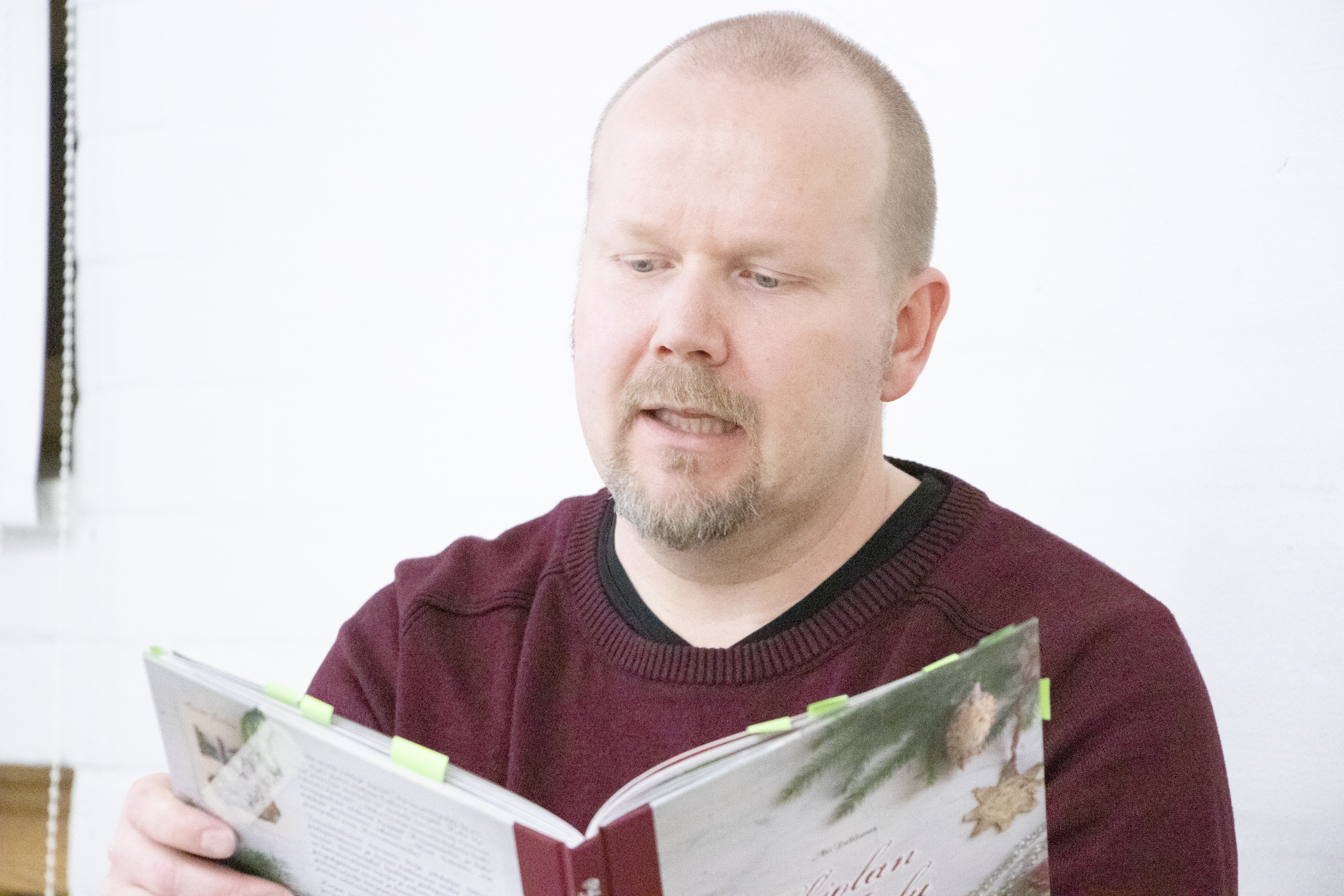 Jouluperinteiden historiaa tutkinut  Aki Pulkkanen valotti Rantsila seuran järjestämässä tilaisuudessa, mistä suomalaiset  jouluperinteet tulevat.