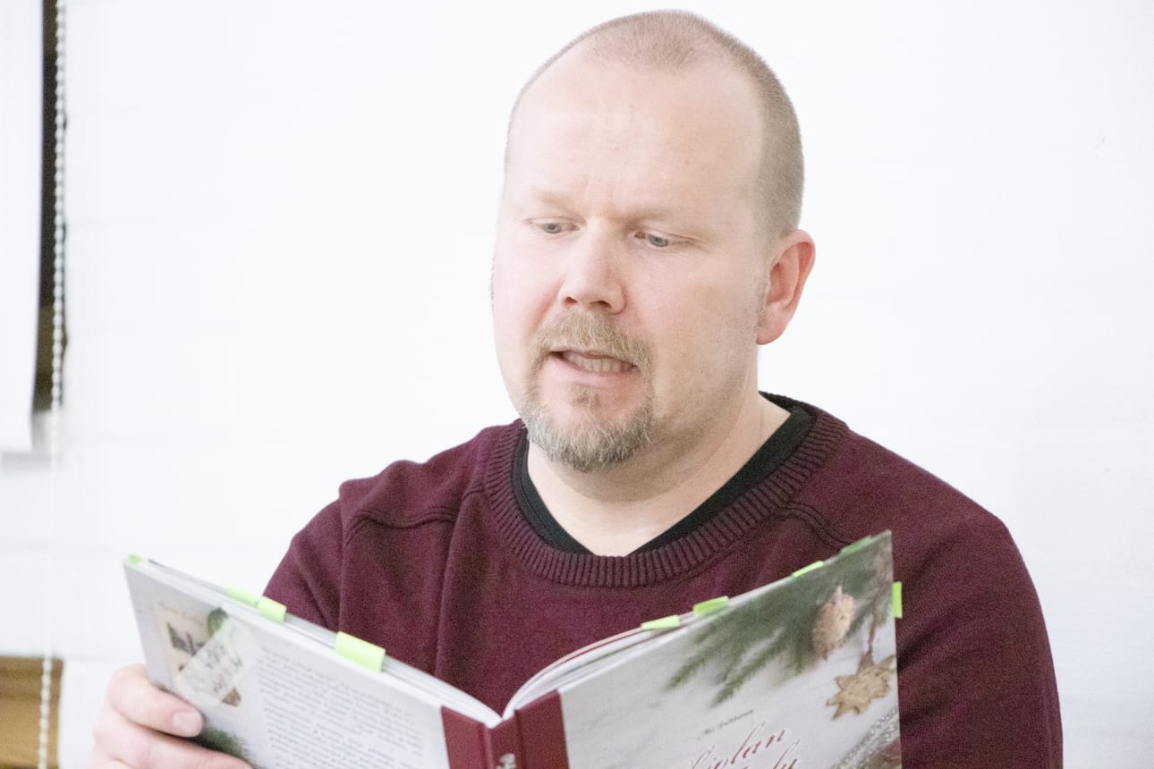 Jouluperinteiden historiaa tutkinut Aki Pulkkanen valotti Rantsila seuran järjestämässä tilaisuudessa, mistä suomalaiset jouluperinteet tulevat.