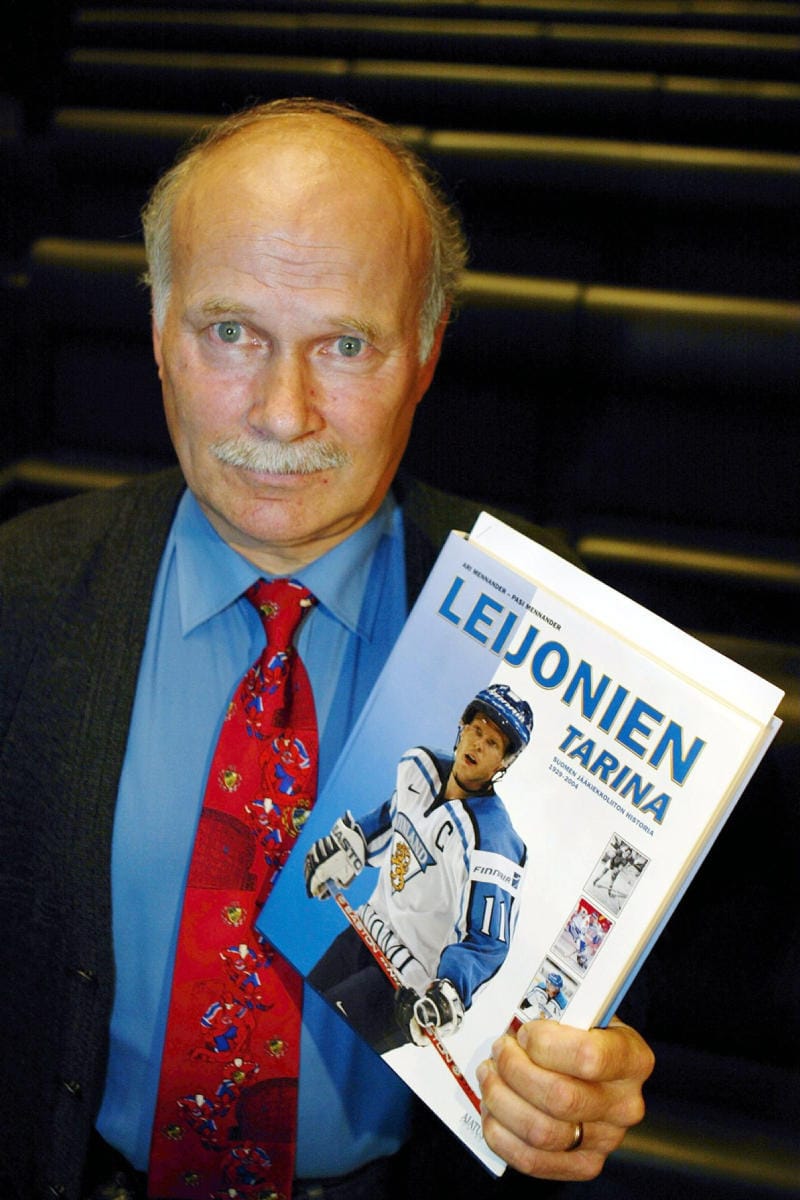 Ex-maalivahti Stig Wetzell sanoo, että hänestä löydetyn efedriini-piristeen lähde on hänelle edelleen arvoitus. Kuva on vuodelta 2003. LEHTIKUVA / MATTI BJÖRKMAN