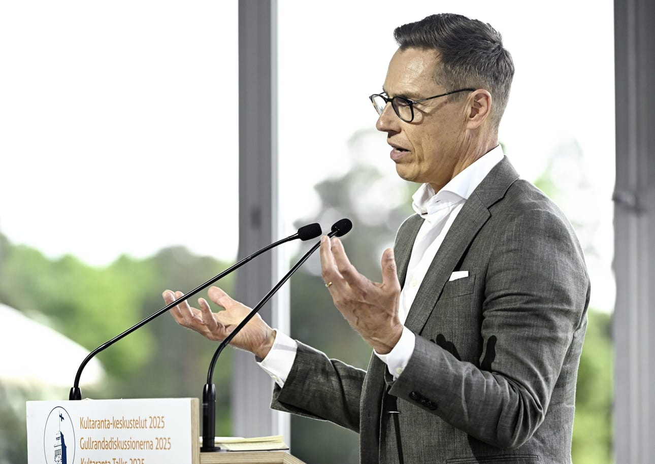 Presidentti Alexander Stubbin mukaan tällä hetkellä Euroopan ja Yhdysvaltojen välillä on ideologista eroa ja suhde on murroksessa. LEHTIKUVA / Roni Rekomaa