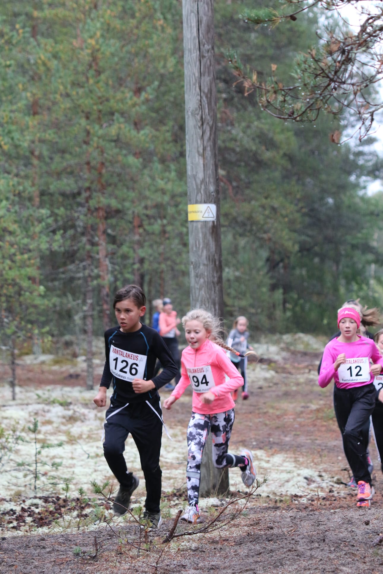 Olavi Nuojua (kärjessä) piti vauhtia yllä.