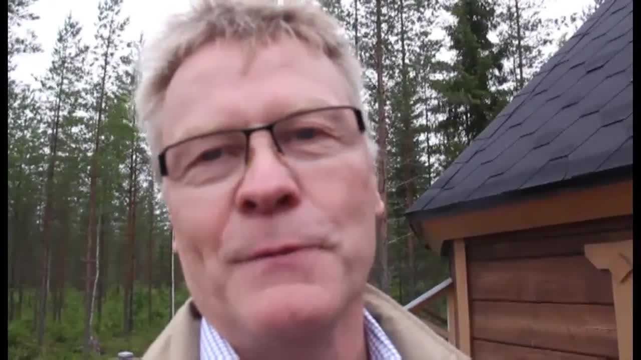 Karsikkaan koulu yhdistää vuosikymmenten jälkeen.