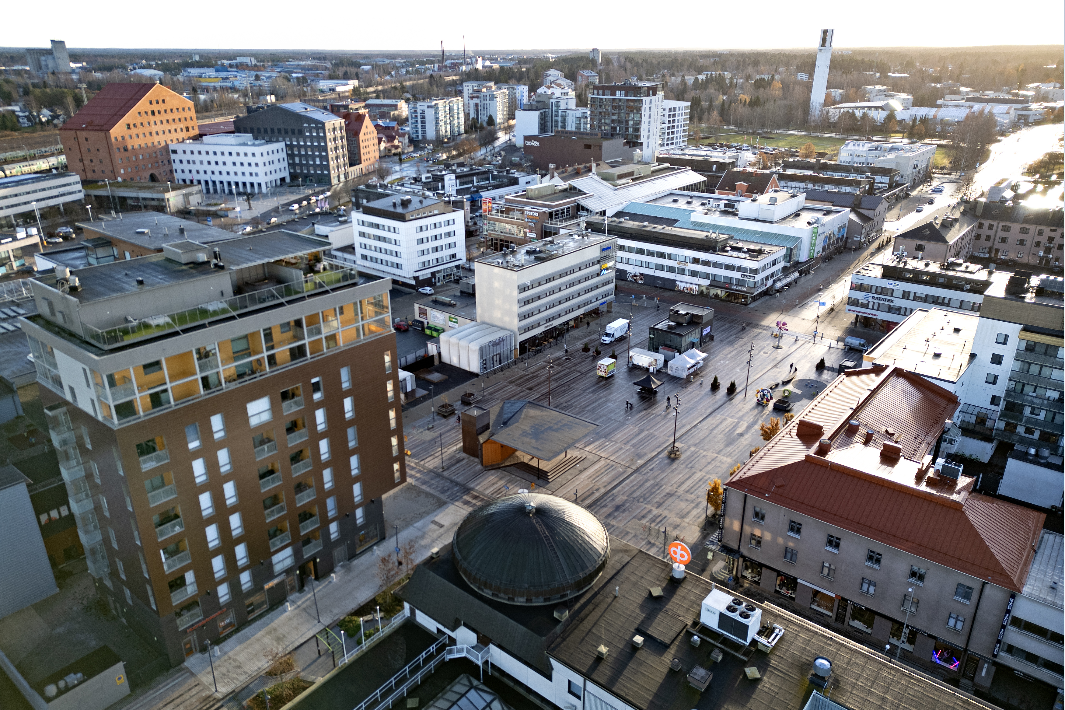 Mobiilidata kertoo suurista eroista Seinäjoen keskustan ja muiden kaupan keskittymien välillä – Keskustassa on yllättävän paljon potentiaalia