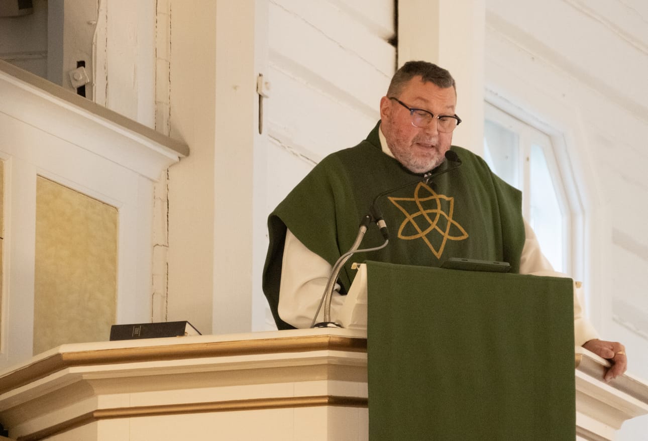 Siikalatvan seurakunnassa valmistaudutaan valitsemaan kirkkoherra Heikki Karppiselle seuraajaa.