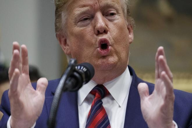 Yhdysvaltain presidentti Donald Trump on twiitannut aktiivisesti tuontitulleista. KUVA: SHAWN THEW /EPA