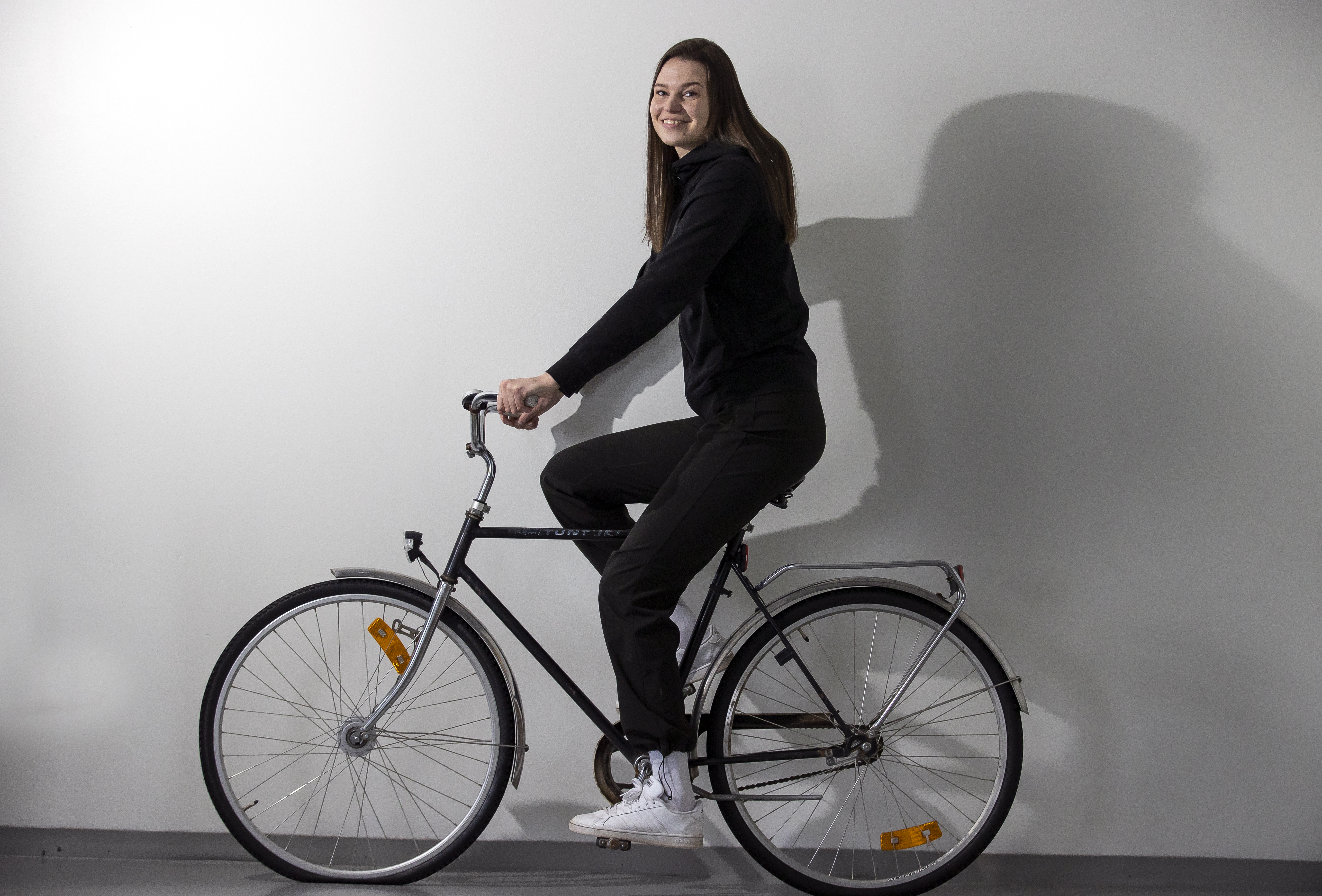 Katja Pirneksen mielestä kesä voisi kestää puoli vuotta