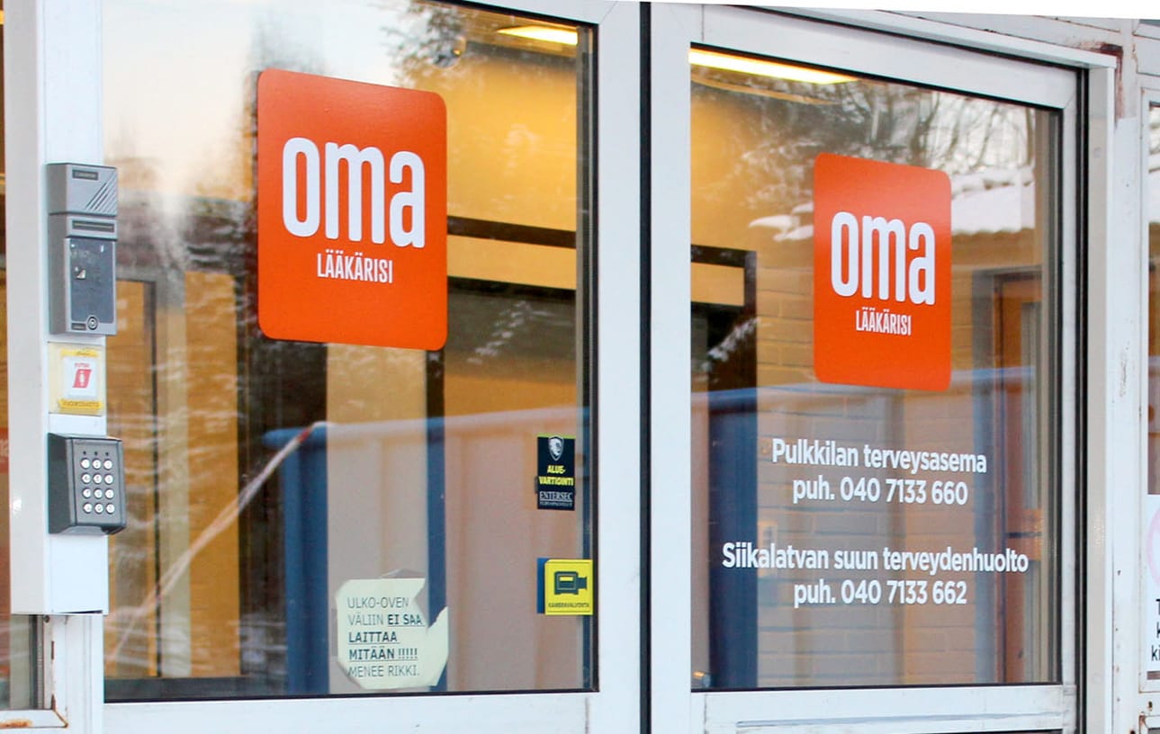 Siikalatvan kunnanhallitus tarkastelee alkuillasta muuttaako linjaansa Siikalatvan terveysaseman etäpisteen Ouluun Mehiläisen lääkäriaseman tiloihin avaamisesta.