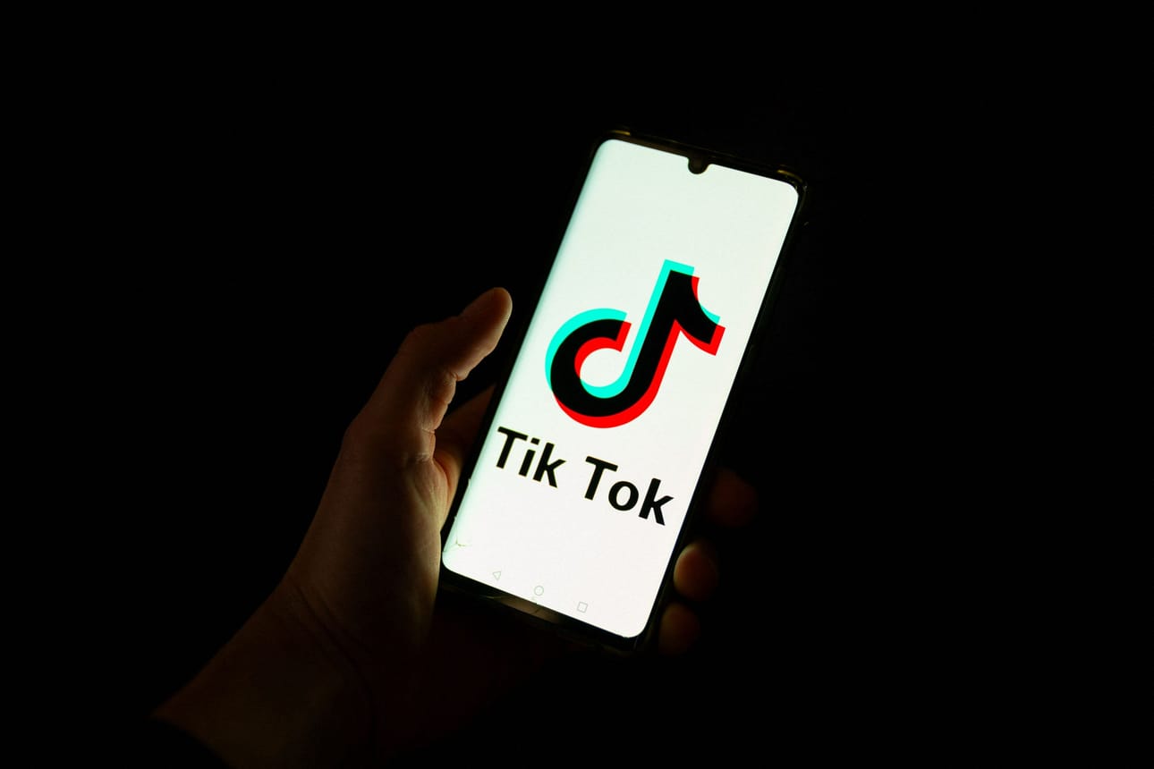 Tiktok kommentoi myyntihuhuja tiistaina uutistoimisto AFP:lle luonnehtimalla niitä "puhtaaksi fiktioksi". LEHTIKUVA/AFP