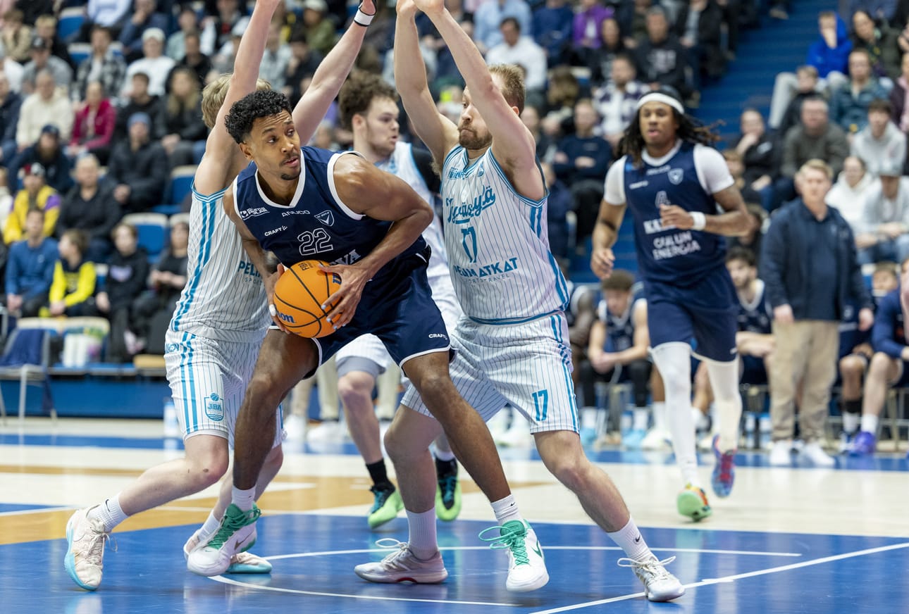ACO Basketilla oli pitkäperjantain pelissä vastassaan Jyväskylä Basketball Academy.