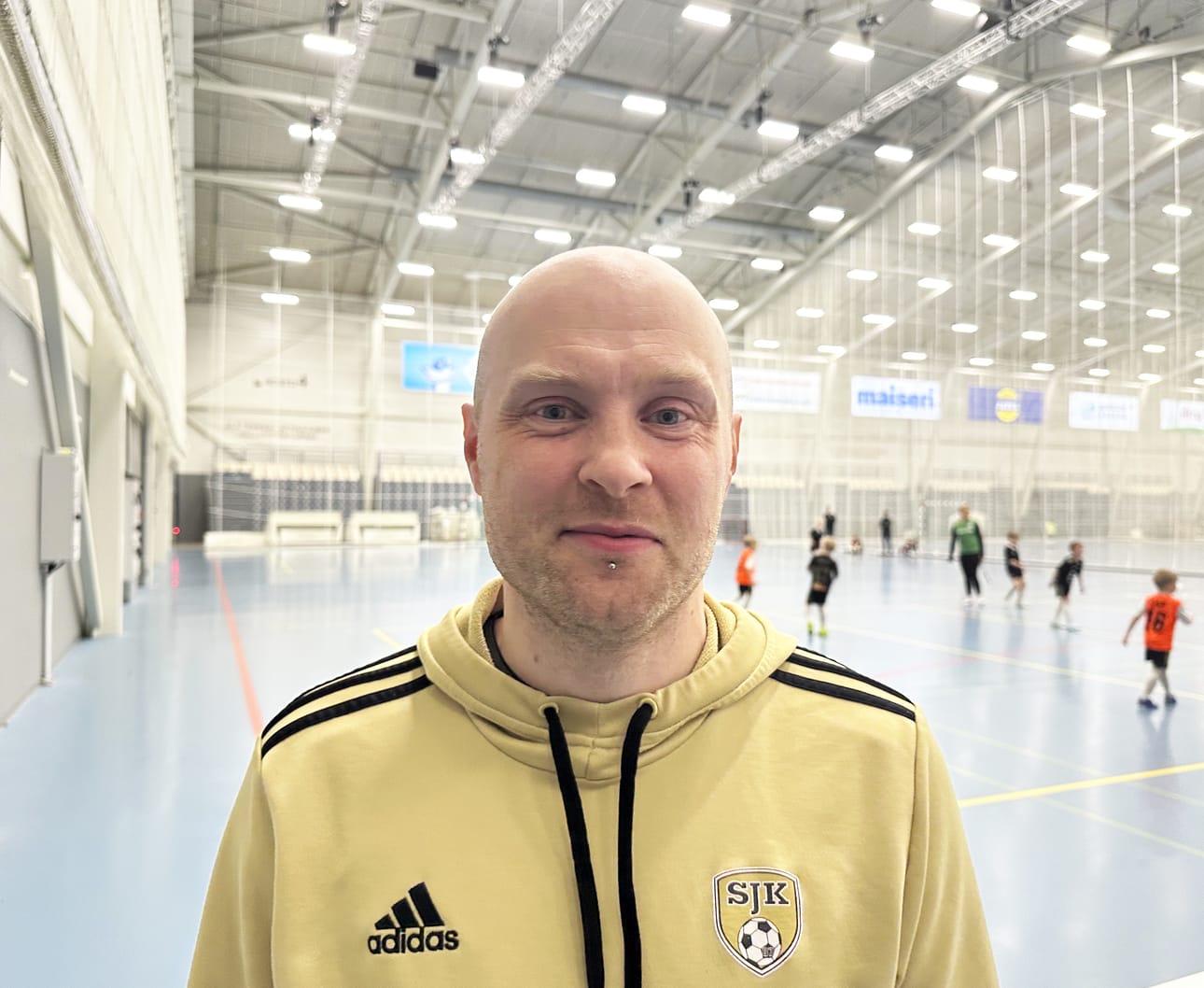 Uskon, että kesällä nämä talvipelit näkyvät taitotasossa, valmentaja Miika Rajamäki sanoo.