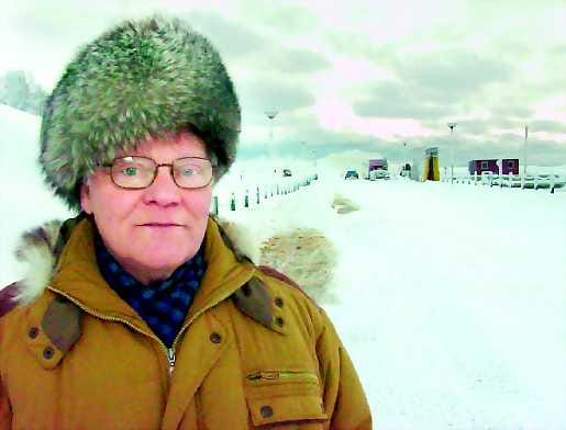 Lumilinna yrittäjille. Kemin kunnallispolitiikkaan palannut Mikko Ekorre heittäisi imagonäpertelyn hyllylle.