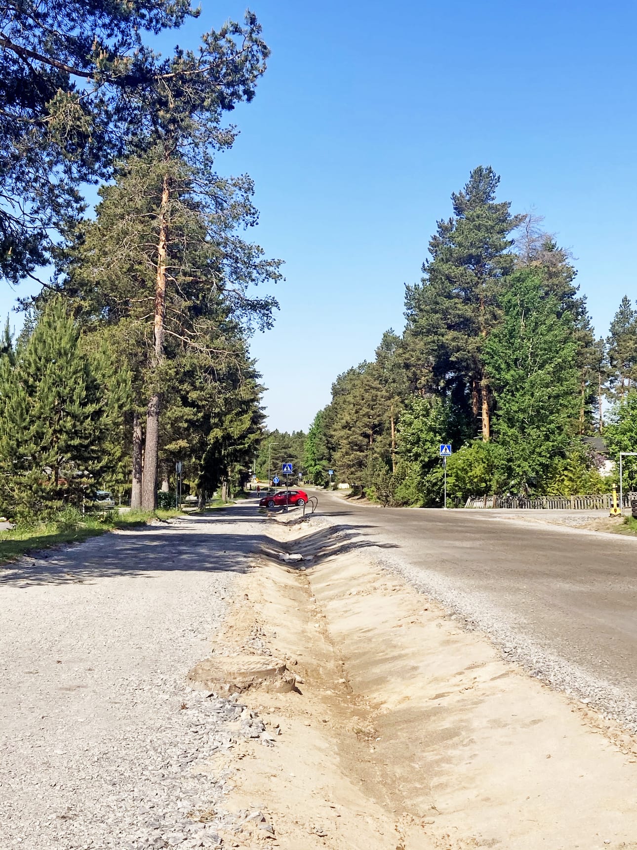 Viime viikolla alkoi kesän yli kestävä urakka Kempeleen jalankulku- ja pyöräilyreittien parantamiseksi.