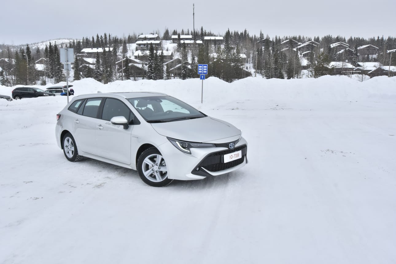 Toyota Corolla on ollut Suomen suosituimpia automalleja, todennäköisesti suosio jatkuu.