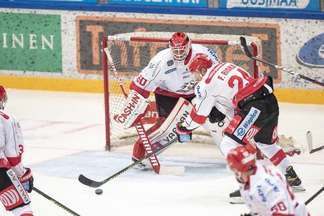 Vaasan Sport on tällä kaudella pelannut toistaiseksi vain vieraspelien yleisölle. Kuva HPK-ottelusta Hämeenlinnasta. Kuva: Tomi Vesaharju / Hämeen Sanomat