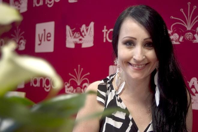 Tangoprinsessa Nina Åkerman yrittää jälleen laulaa itselleen ykköskruunun. KUVA: HEIKKI HAKANEN