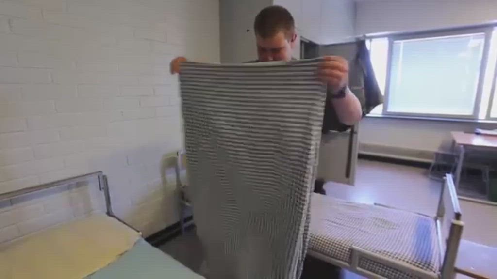 Kuinka armeijan perinteistä pidetään kiinni? Pinkan teko