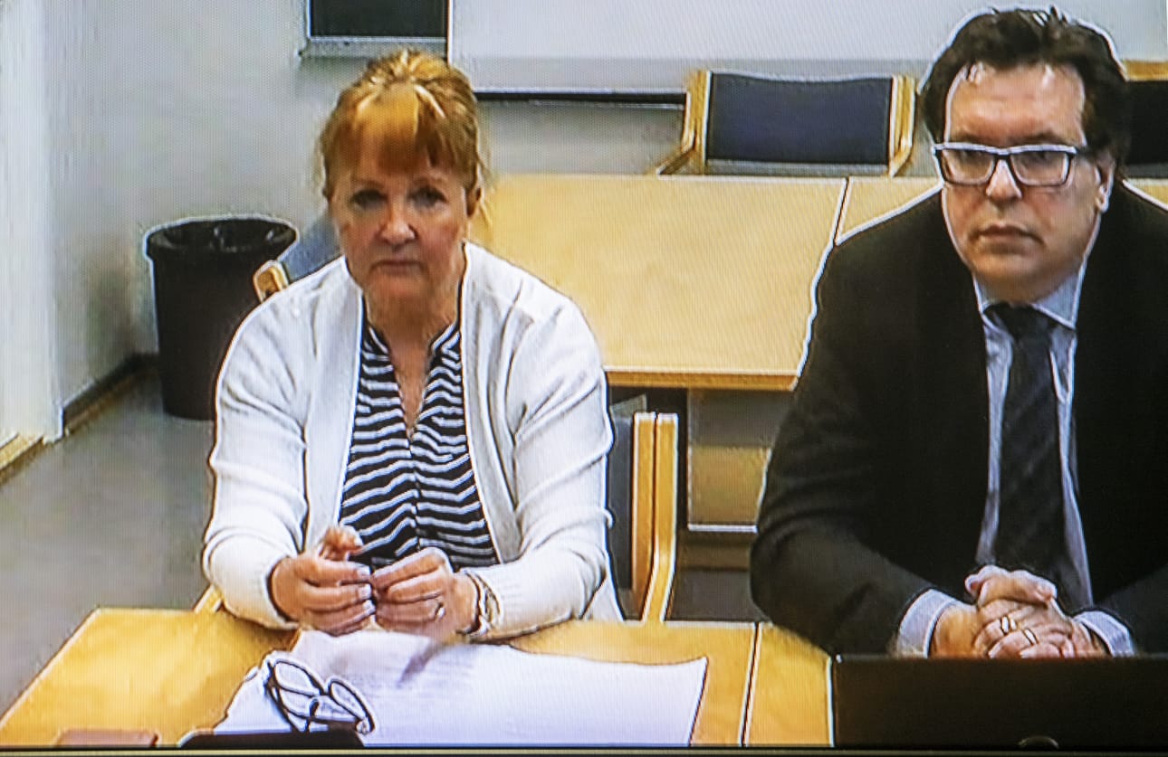 Viidestä vanhuksen murhasta ja murhanyrityksestä elinkautista istuva Ann-Maria Myllgren osallistuu vapauttamisanomustaan koskevaan hovioikeuden käsittelyyn videoyhteydellä.