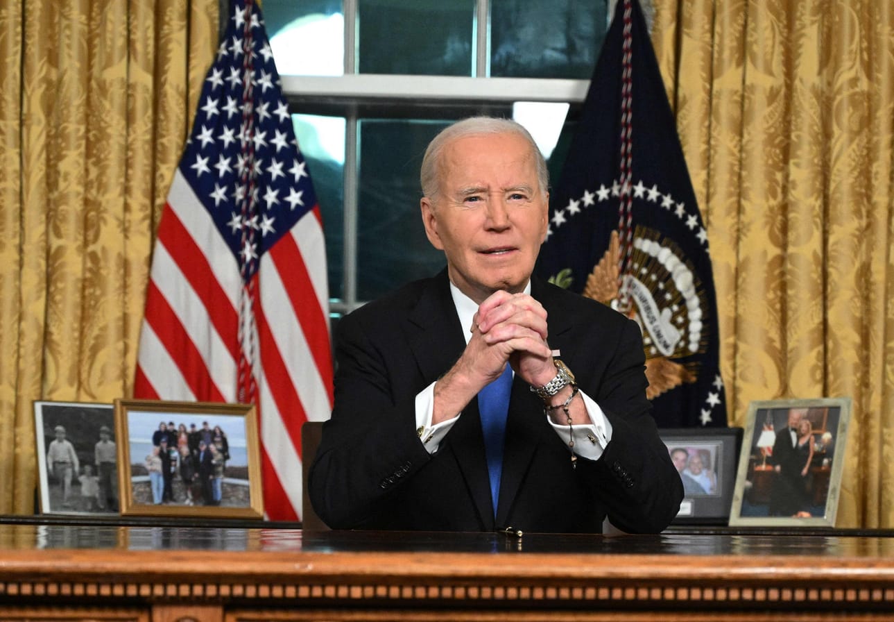 Yhdysvaltain väistyvä presidentti Joe Biden piti jäähyväispuheensa Suomen aikaa torstain vastaisena yönä. LEHTIKUVA/AFP