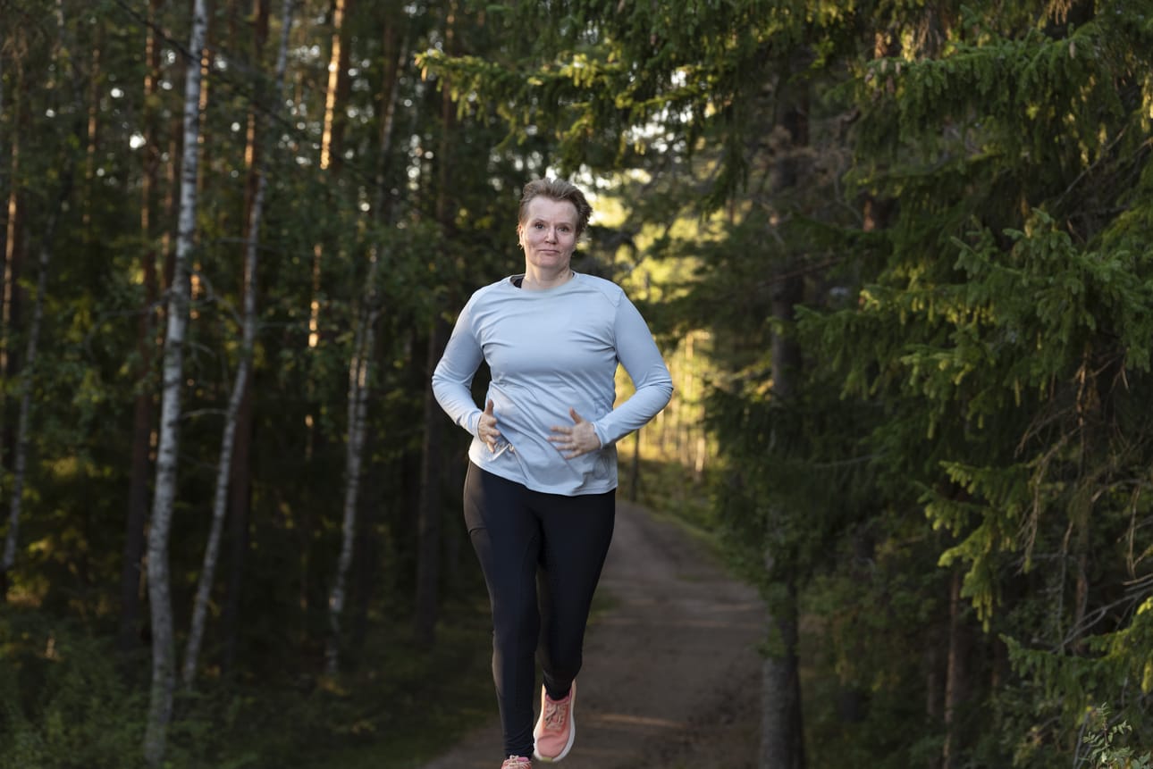 Juoksusta on tullut tärkeä osa toimittaja Elina Talvion elämää. Kuva: Tero Talvio