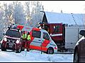 Pelastushenkilöstö työssään Lumijoella