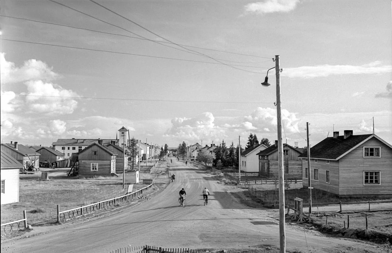 Kuusamon historiapäivillä kuullaan muun muassa Kuusamon seurakuntaelämän erityispiirteistä ja suvuista. Kuva Kätilönmutkasta, Kinnusen arkisto.