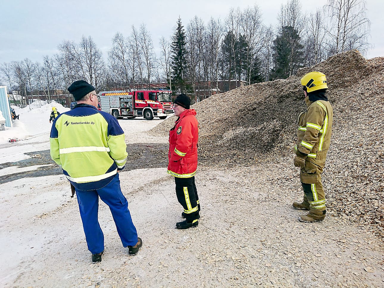 Palosta selvittiin päivystävän palomestarin Reino Mattuksen mukaan nyt vähällä.