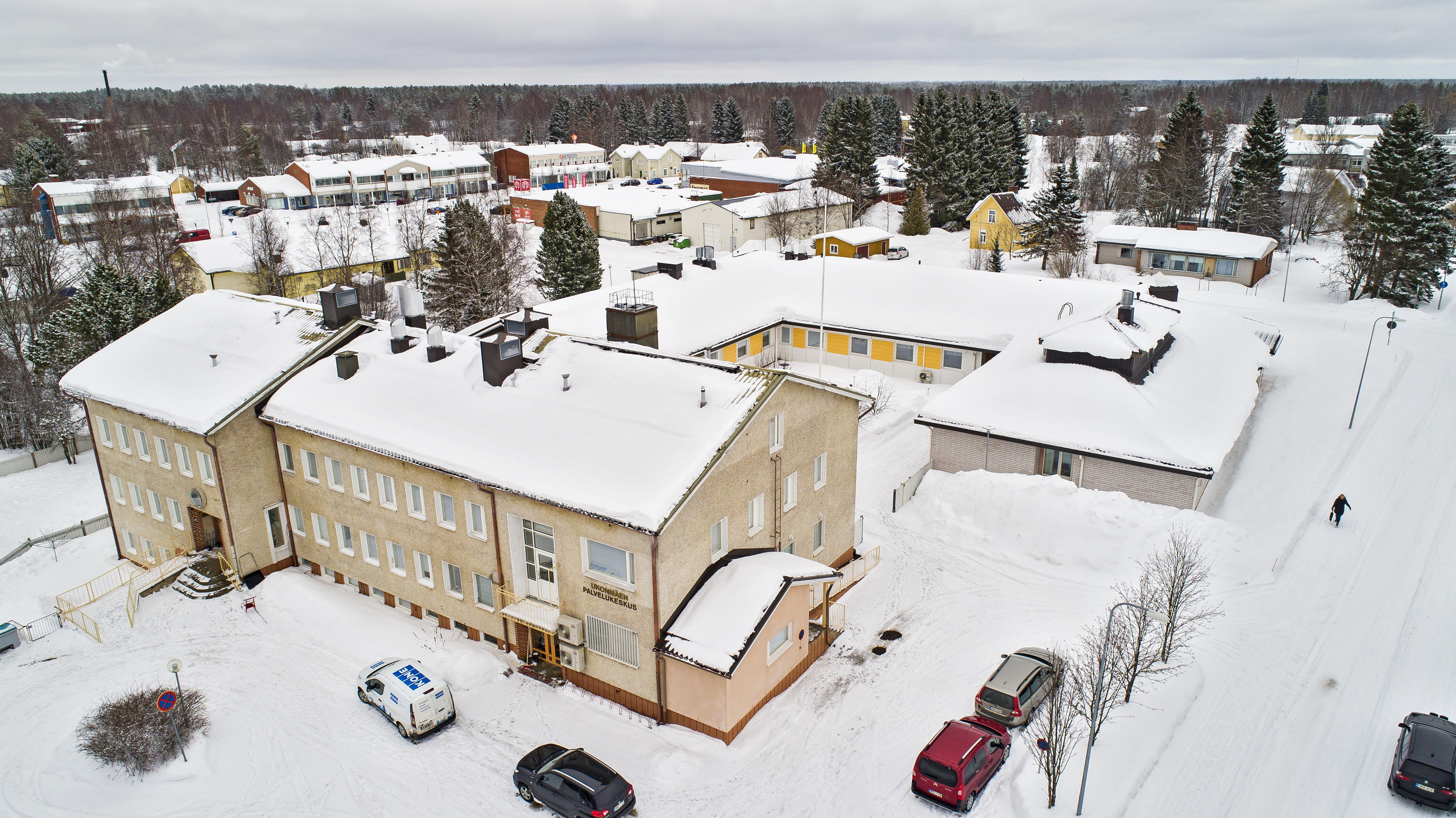 Vihannin Ukonmäen vanhukset siirtyvät Attendon uuteen palvelutaloon syksyllä 2019. Ukonmäessä kärsitään sisäilmaongelmista, eikä siellä ei ole sammutusjärjestelmää.