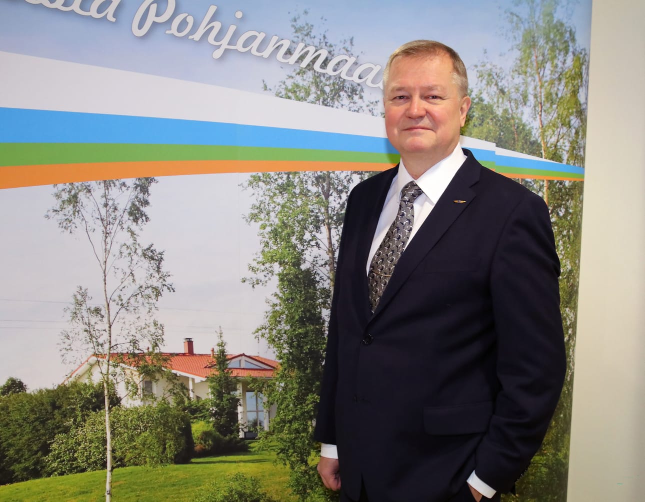 Eversti evp Kari Janhunen on ensimmäinen ilmavoimataustainen Vuoden kadettiupseeri.