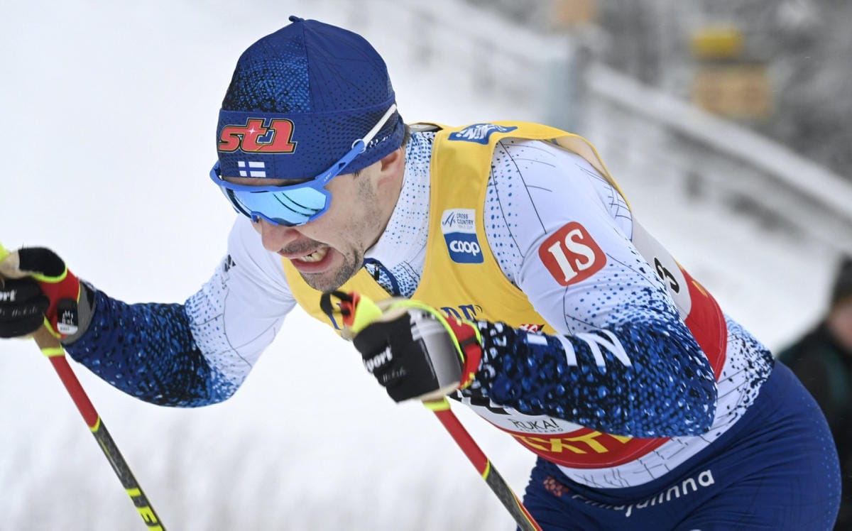 Ristomatti Hakolalla ei sujunut maailmancupin sprintti eilen odotusten mukaan. Tänään pääsy 30 parhaan joukkoon olisi hänelle iloinen saavutus. LEHTIKUVA / Heikki Saukkomaa
