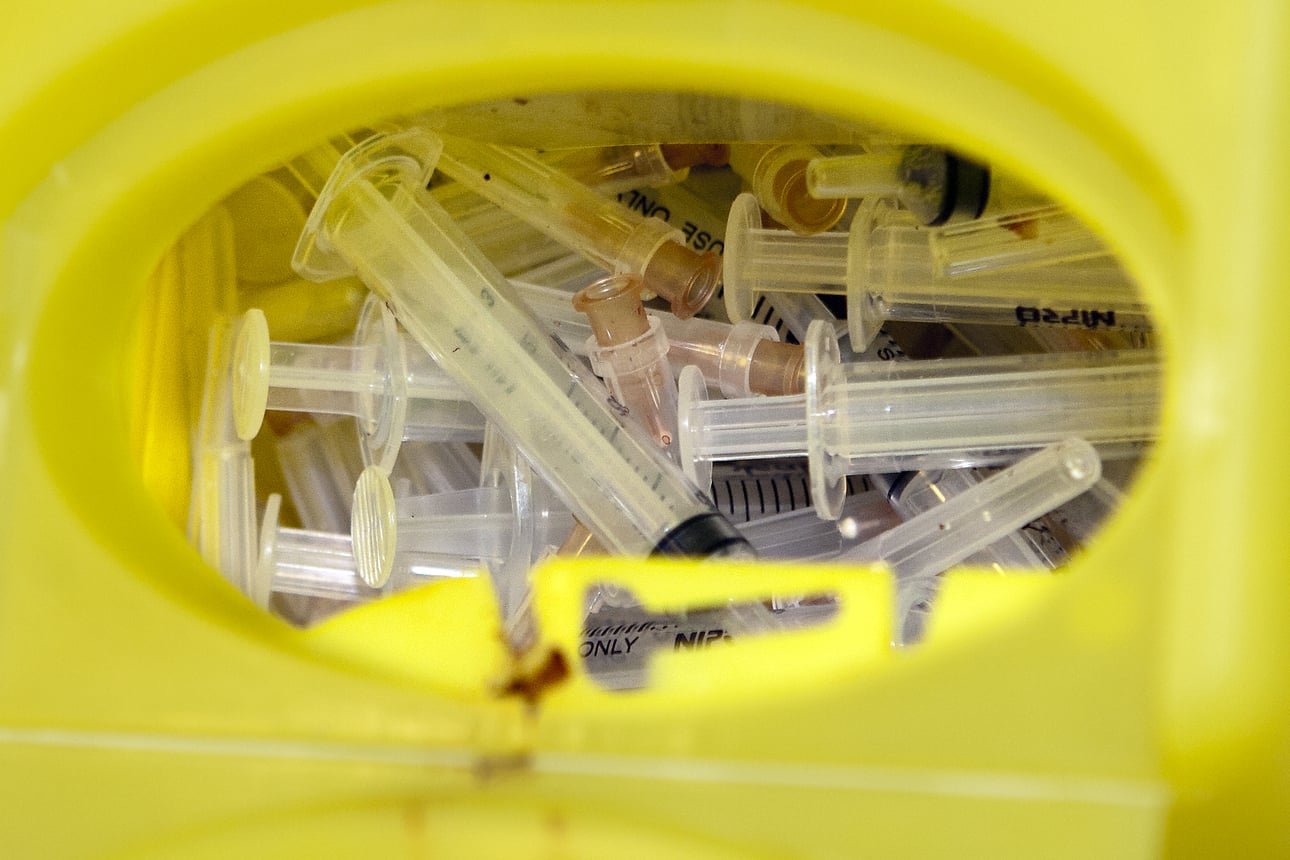 Hepatiitti B leviää nyt suonensisäisten huumeiden käyttäjien keskuudessa Rovaniemellä – useita ollut sairaalahoidossa