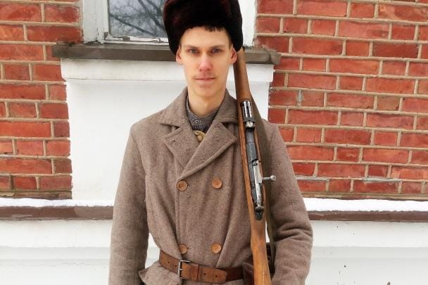 Sauli Kangas Tammisunnuntai 1918 -dokumenttielokuvan kuvauksissa Ylistarossa helmikuussa 2017. KUVA: AARNE KANGAS