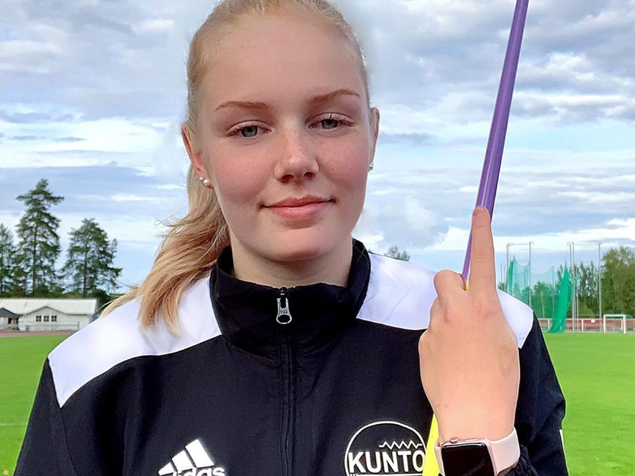 KuKun Veera Sauna-aho, 16, toivoo pääsevänsä ensi kesänä heittämään ikäluokkansa EM-kisoihin. Arkistokuva.