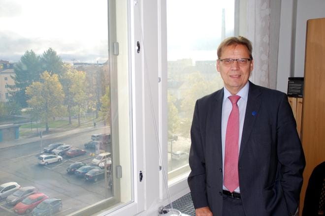 Lauri Lyly pitää lauantaina 18.11. Suupohjan Sanomien 120-vuotisjuhlissa juhlapuheen. KUVA OLLI PURSIAINEN