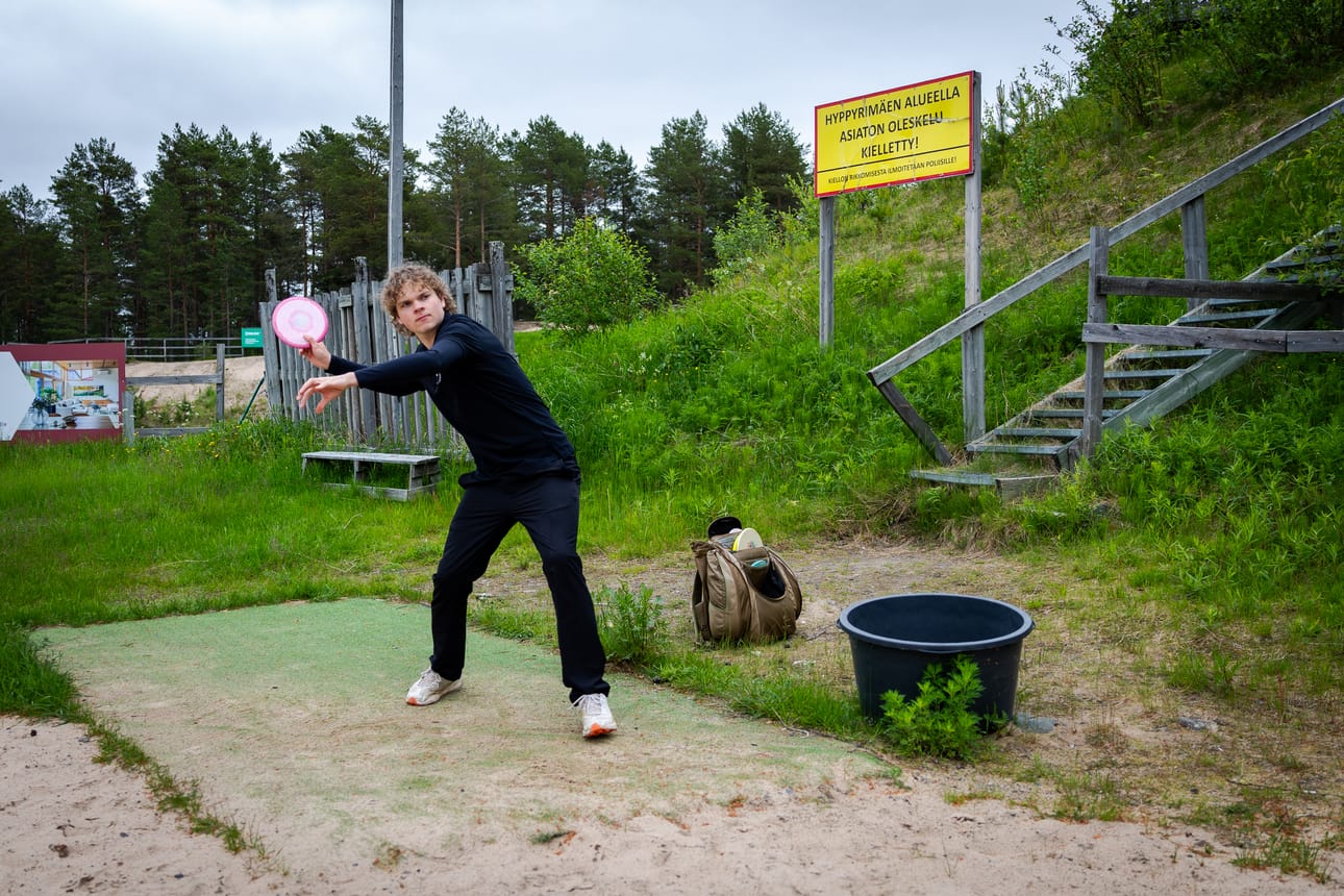 Turtia harjoittelee yleensä lähikentällään Virpiniemessä.
