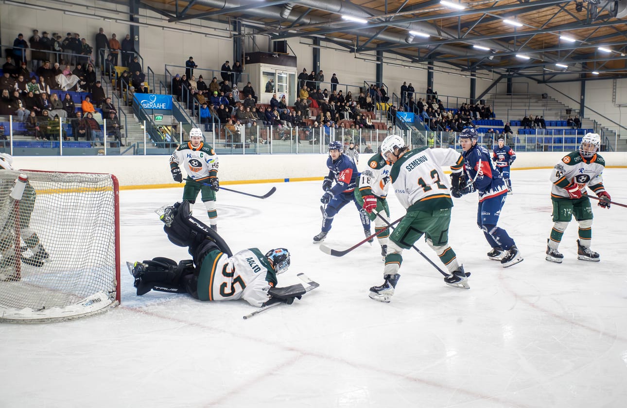 Raahe-Kiekon lauantai ei sujunut suunnitelmien mukaan. Ensimmäisen erän mainio tekeminen taantui ensimmäisellä tauolla.
