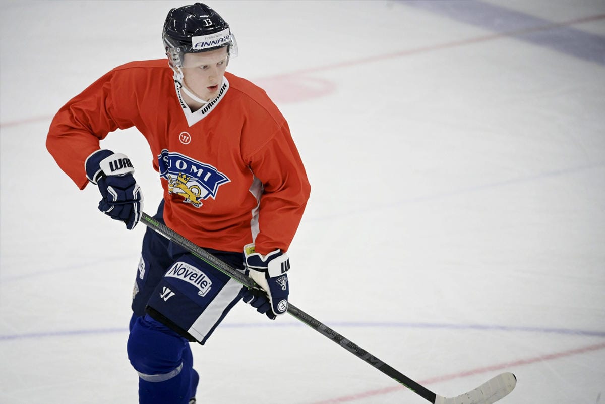 Roby Järventien ylivoimamaali avauserässä oli siivittämässä Suomea johtoon. LEHTIKUVA / Antti Aimo-Koivisto