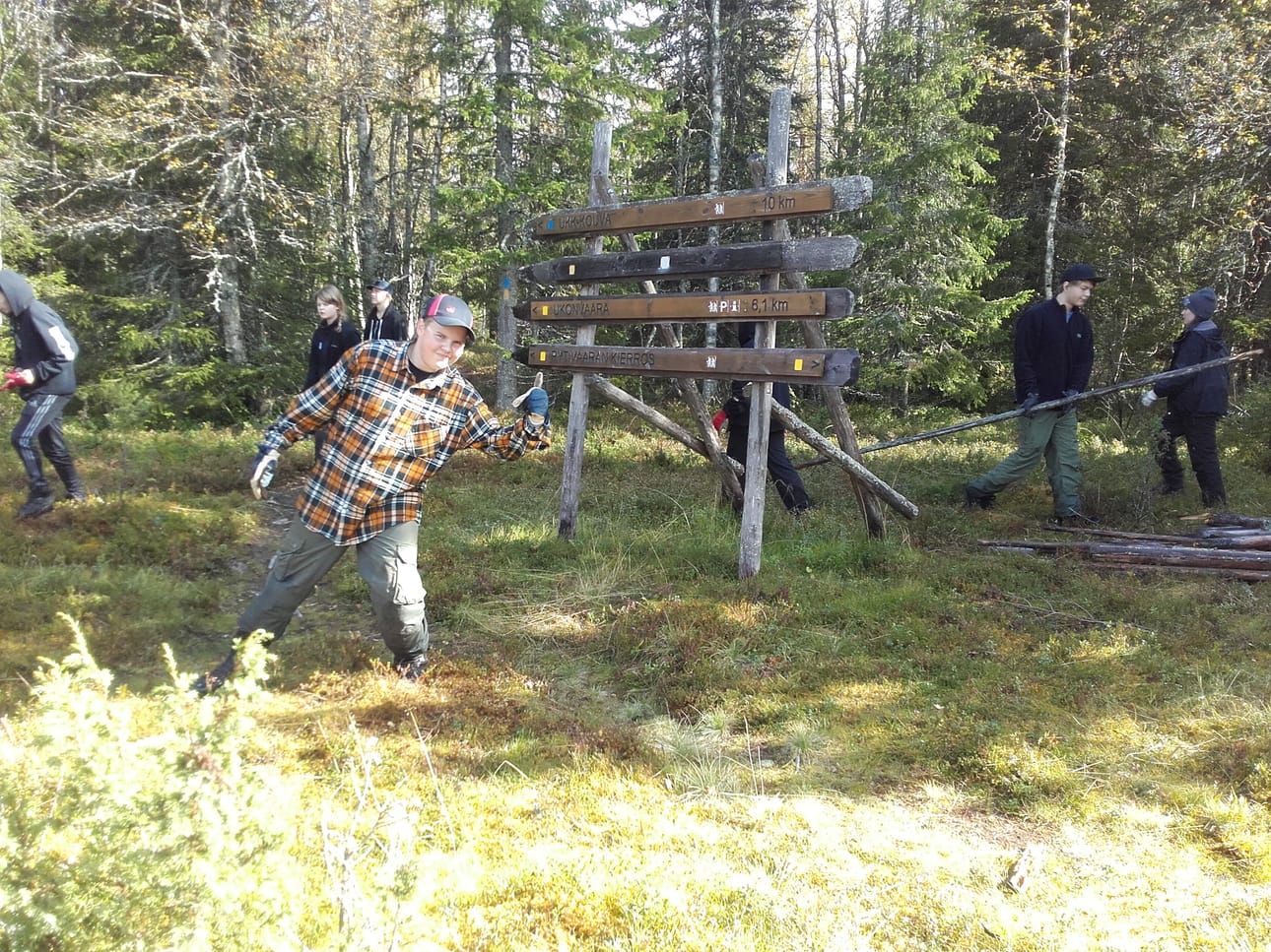 Junior Ranger -leiriläiset vierailivat Rytivaarassa.