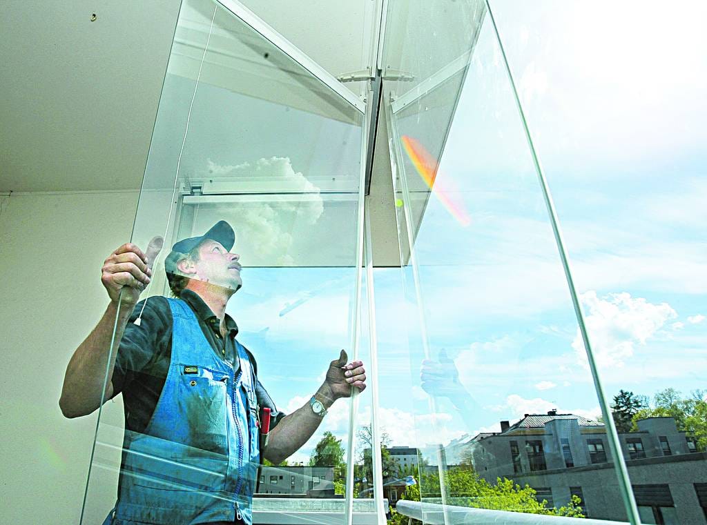 Parvekelasit tuovat keskimäärin noin kuuden prosentin säästön asuintalon lämmitysenergiankulutuksessa